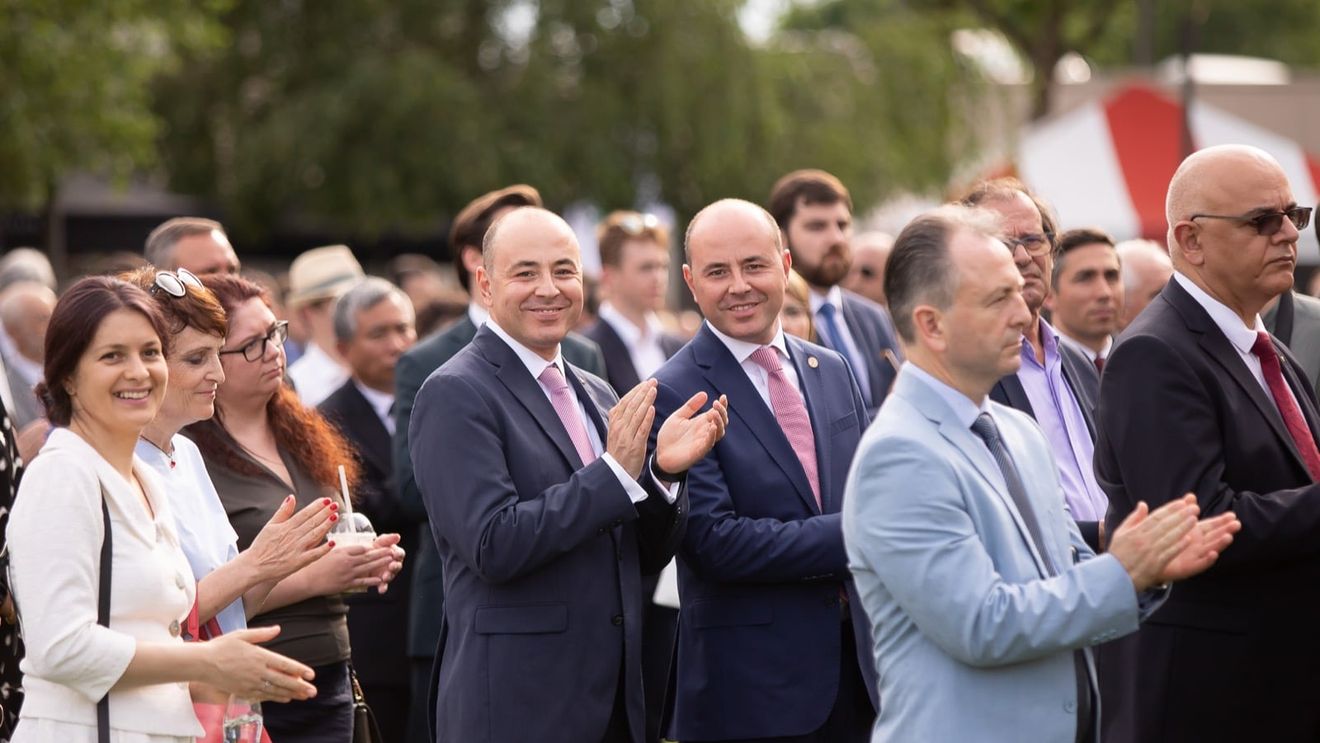 Andrei Muraru a fost acreditat oficial de Casa Albă ca ambasador al României în SUA/ Muraru este fratele consilierului lui Cîțu pe probleme de antisemitism și xenofobie