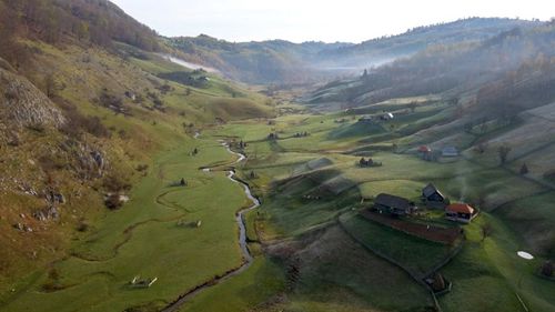 Premierul Ciolacu promovează Via Transilvanica: ”Zilele trecute am făcut primii pași”