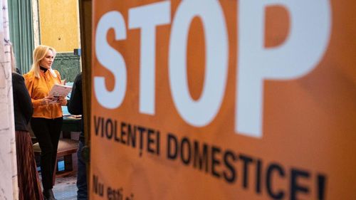 Firea: Am publicat primul ghid dedicat instituţiilor şi companiilor private în domeniul prevenirii şi combaterii hărţuirii sexuale / Doar în primele 9 luni ale anului, 130 de persoane au fost hărţuite în spaţiul public