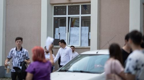 Rezultetele finale ale examenului de bacalaureat, aşteptate vineri / Înaintea contestaţiilor, 76,4% dintre candidaţi au promovat