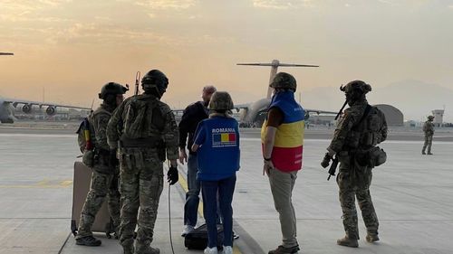Încă un român a fost repatriat din Afganistan cu un avion militar european, alături de un bulgar, un britanic și un american