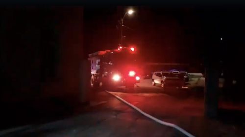 UPDATE A fost reluată circulația trenurilor, după momentele de panică din gara CFR Caracal / Scurgerile de gaz la vagonul unui tren cu GPL au fost oprite