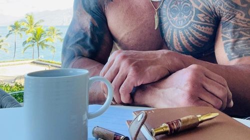 Filmul „Red One” al lui Dwayne Johnson, cu un buget de 250 de milioane de dolari, debutează pe primul loc în box oficce-ul american