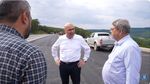 VIDEO | Premierul Bolojan, pe șantierul Autostrăzii Transilvania, cu constructorul, ”regele asfaltului” / Bolojan: „Cum sunteți?”, Umbrărescu: „Excelent!” / Premierul s-a văzut și cu Emil Boc, la primărie