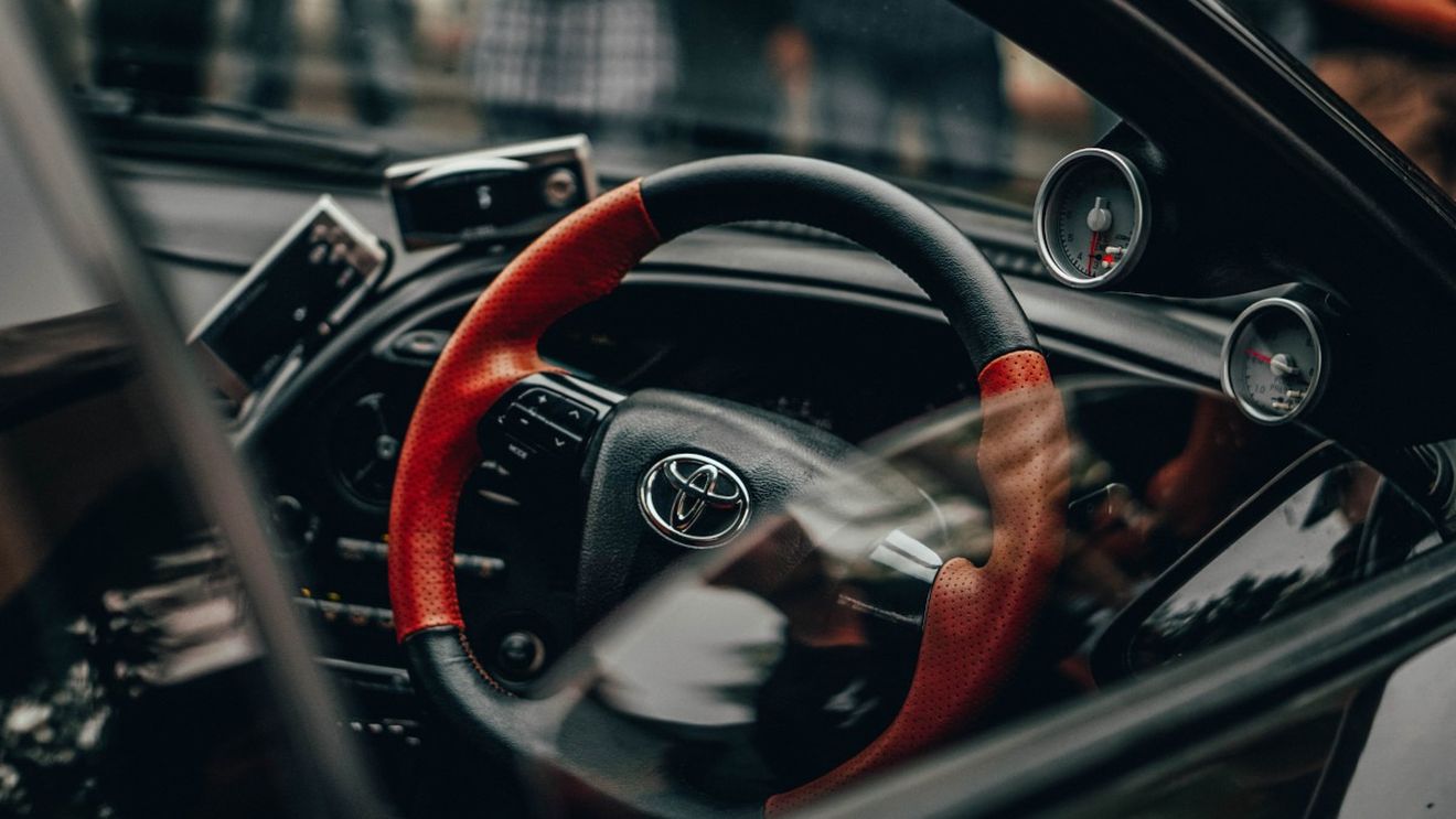 Toyota anunţă o creştere record a producţiei şi a vânzărilor de vehicule