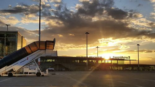 Traficul aerian a fost reluat pe aeroportul Basel-Mulhouse după o amenințare cu bombă