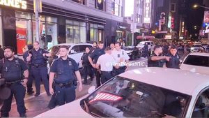 VIDEO Mai multe persoane rănite după ce s-au tras focuri de armă în Time Square, în New York