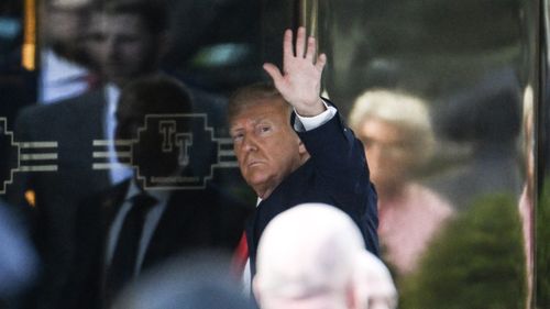 BREAKING Cazul insurecției de la Capitoliu: Curtea Supremă decide că Trump beneficiază de imunitate parțială în fața acuzațiilor penale / Dosarul revine la instanța inferioară