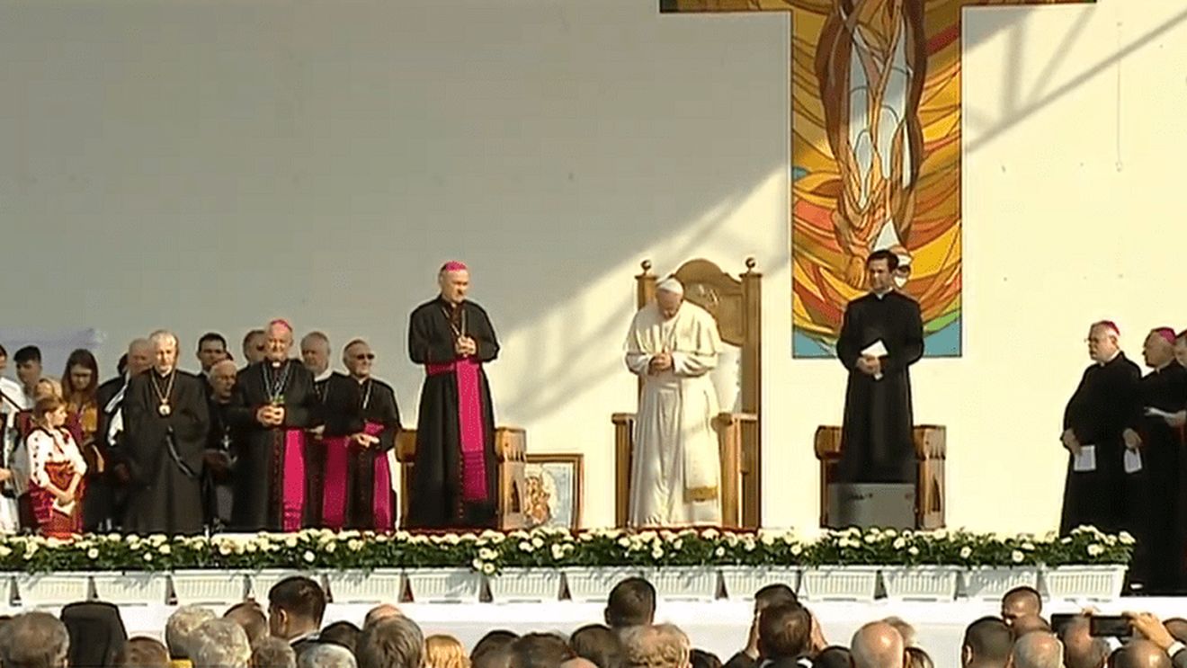 Catolicii sărbătoresc Floriile. Procesiunile religioase s-au desfășurat în condiții speciale la Vaticam și Ierusalim