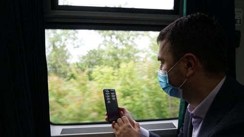 12 perechi de trenuri InterRegio vor circula pe ruta București-Constanța în timpul verii, alături de 7 perechi de trenuri de la operatorii privați / Cel mai rapid tren ajunge în 2 ore la mare