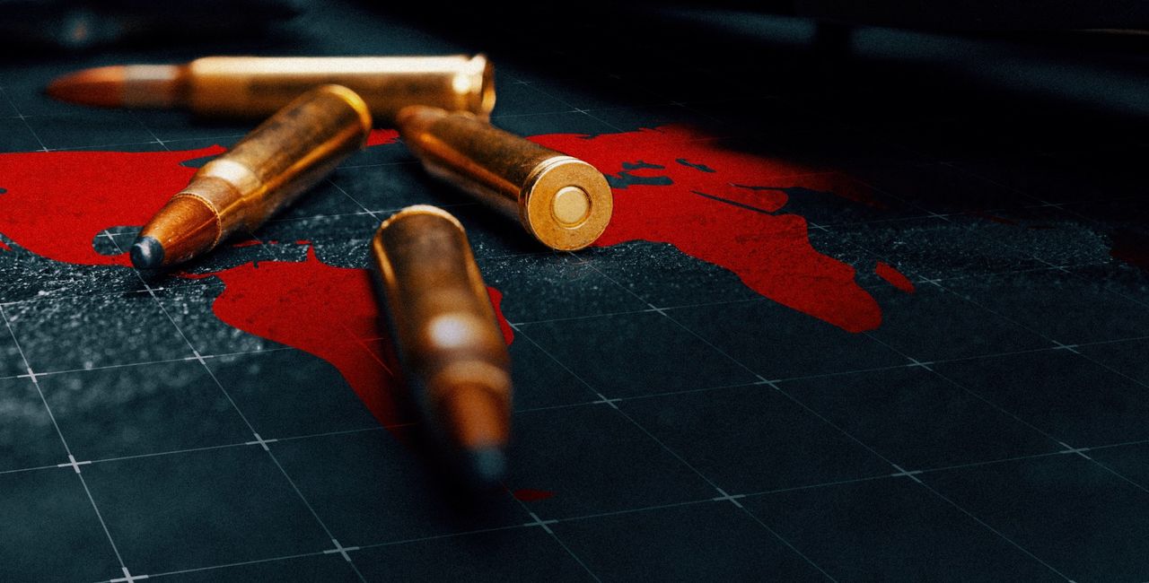 EXCLUSIV | O firmă de armament deținută de o bistrițeancă de 75 de ani și un colonel din Poliție a avut în 2024 un profit de șase ori mai mare decât compania de stat Romarm / Ce firme private fac afaceri de succes cu armament, cu ajutorul celor de stat