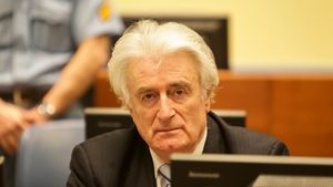 Criminalul de război Radovan Karadzic susține că Statele Unite joacă în Ucraina un rol la fel de nefast ca în Iugoslavia