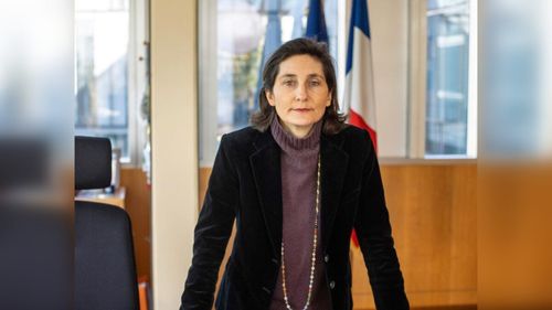 Cine este noul ministru al Educației din Franța. Fosta jucătoare profesionistă de tenis Amélie Oudéa-Castéra, colegă de promoție la facultate cu președintele Macron, preia un mega-portofoliu al Educației, Sportului și Jocurilor Olimpice