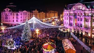 Participare numai cu certificat verde COVID-19 la Târgul de Crăciun din Timișoara / Un brad modular înalt de 12 metri va fi montat în Piața Victoriei