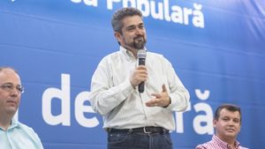 Theodor Paleologu: ”Sunt singurul candidat cu adevărat de dreapta. Dan Barna e un OZN ideologic; Klaus Iohannis nu știm, că nu vorbește”