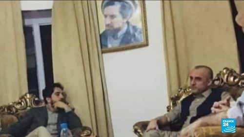 Valea Panjshir redevine centrul rezistenței anti-talibani. Prim-vicepreședintele Afganistanului, Amrullah Saleh, se declară șef interimar al statului