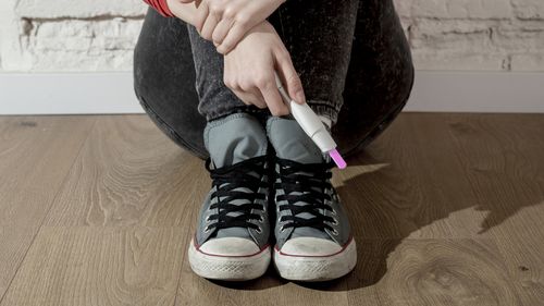 Dreptul la avort este amenințat în Europa, alertează Amnesty International / În România, numărul „foarte mare” de doctori care refuză să practice avorturi din motive personale sau religioase compromite accesul la această procedură