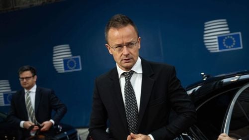 Ministrul ungar de Externe: Ideile nebunești despre introducerea recrutării obligatorii europene sunt inacceptabile. Guvernul Ungariei nu va permite sub nici un pretext să fie trimiși tineri din Europa Centrală la războiul din Ucraina