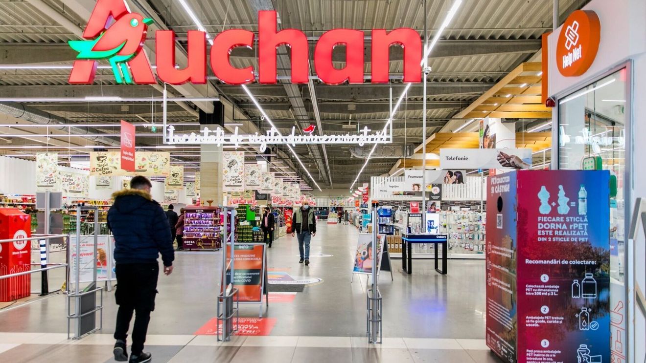 Reuters: Auchan nu renunţă la piaţa din Rusia și anunță deschiderea unui nou magazin / Compania: Nu deschidem un nou magazin, e un rebranding
