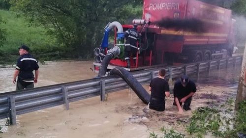 Cod roșu de inundații pe râuri din județele Timiș și Caraș-Severin