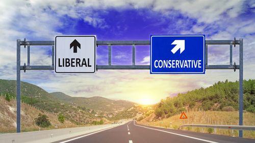 ANALIZĂ The Hill: Băieții de liceu din SUA au o tendință conservatoare, arată sondaje recente