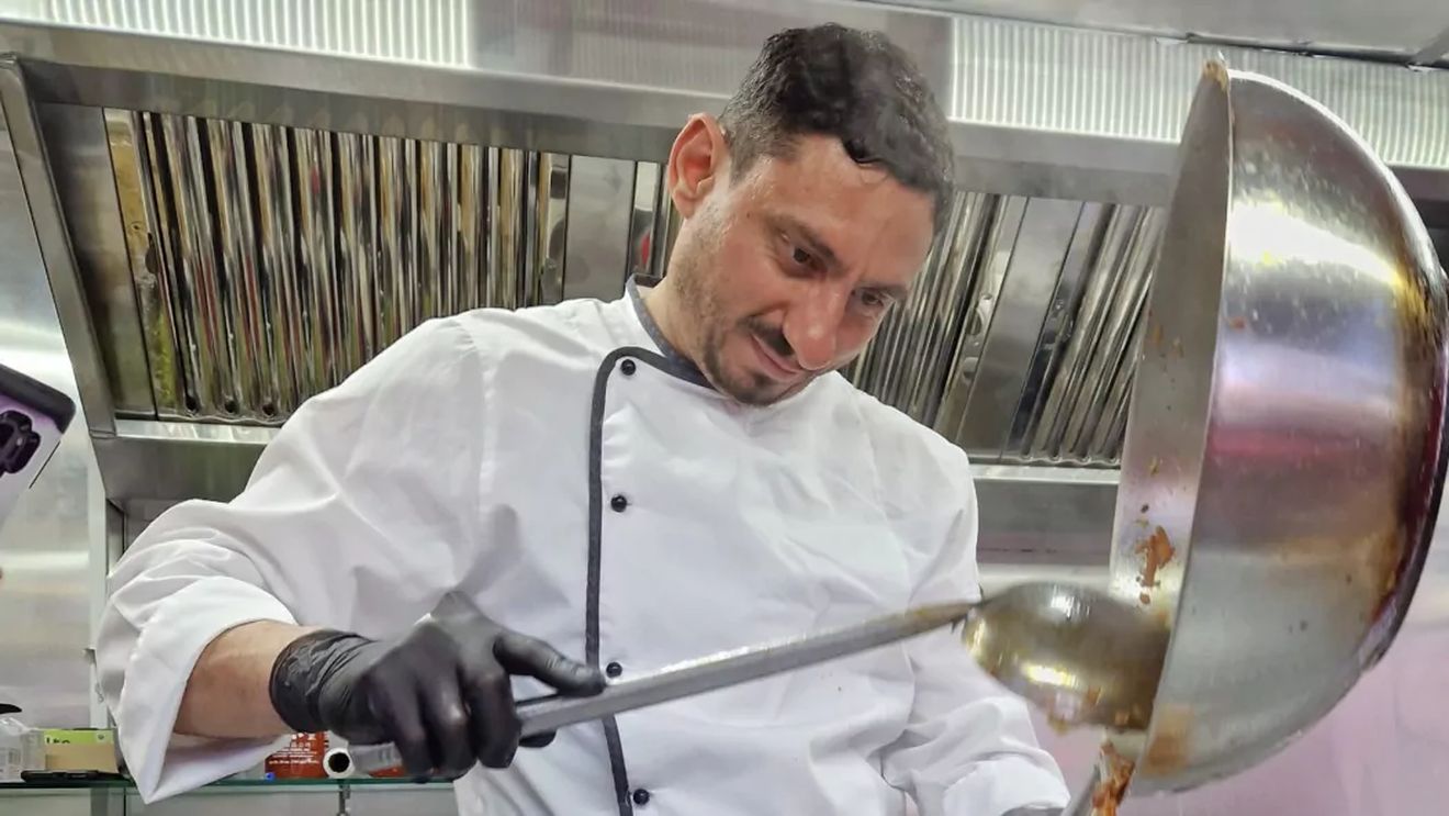 Românul care a adus gusturile exotice în farfuriile din Constanța. Cum a început povestea Panda Express, restaurantul cu specific asiatic deschis de un bucătar pasionat de gastronomia chineză