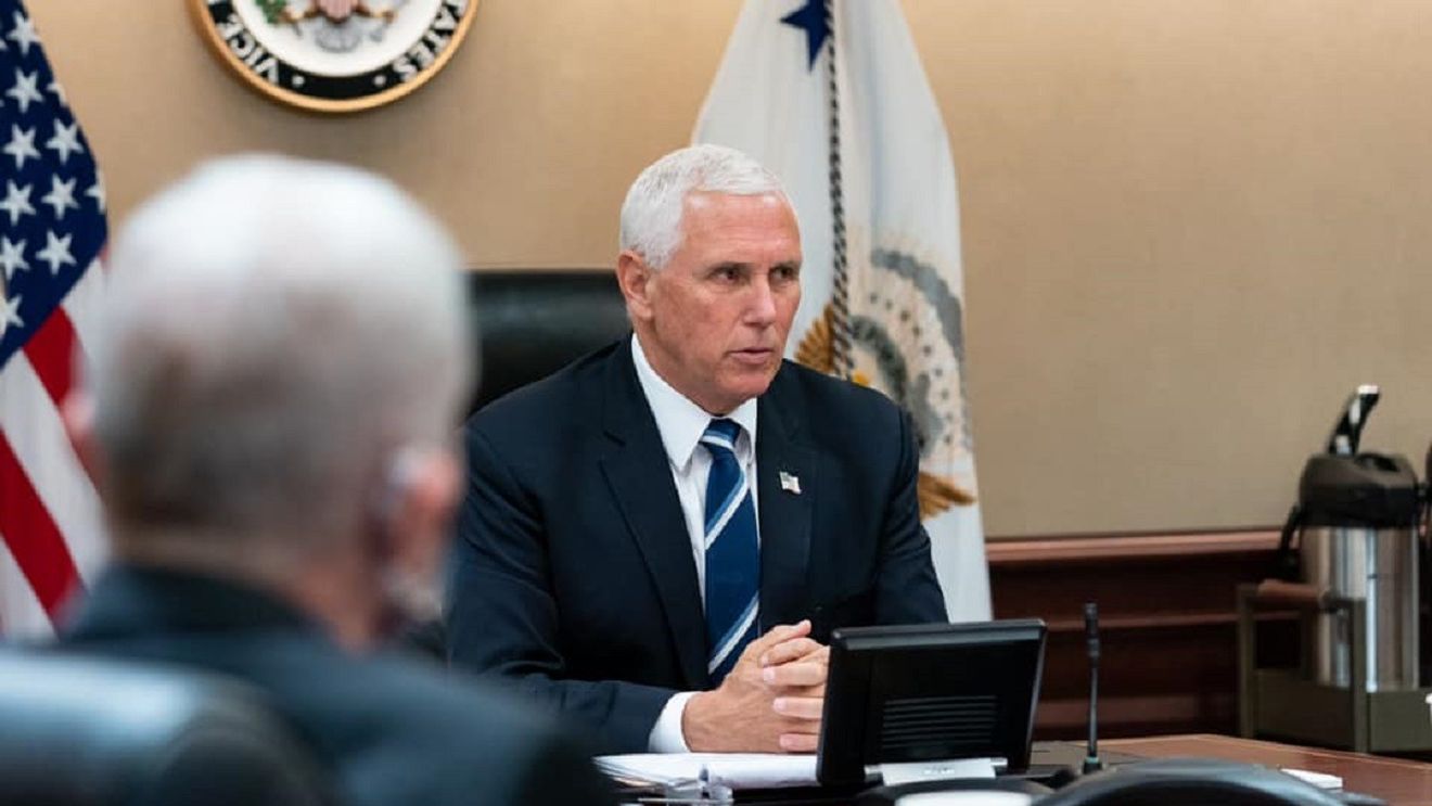 Vicepreședintele Mike Pence condamnă protestele violente: "Nu aţi câştigat. Violenţa nu învinge niciodată"