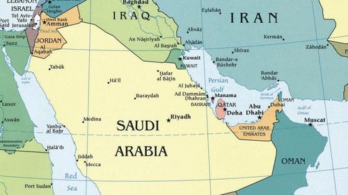 Emiratele Arabe Unite și Arabia Saudită au doborât duminică cel puțin 30 de drone și patru rachete balistice iraniene