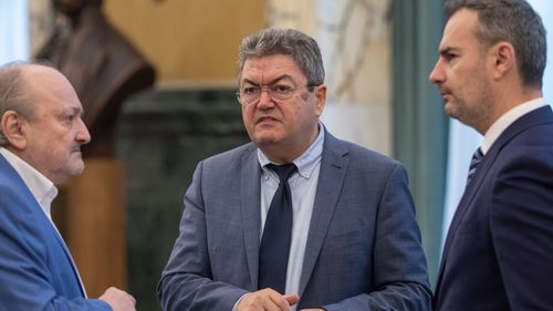 Universitatea din București anunță că nu intră în grevă. Rectorul Marian Preda: Noi nu ne desolidarizăm de nimeni, nu ne solidarizăm cu nimeni / Sunt sigur că sunt probleme reale în preuniversitar, nu le cunosc suficient de bine