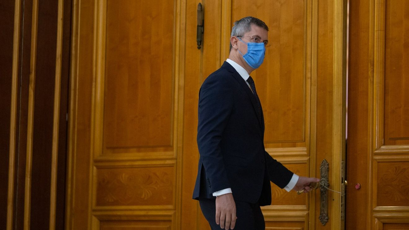 Dan Barna: „România joacă, de o perioadă, la categoria impusă, nu la categoria opțională, iar la categoria impusă este domnul Ciucă”
