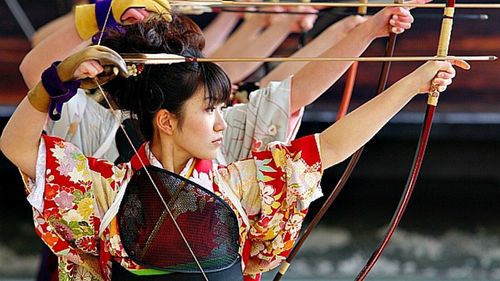 Seminarul European de Kyudo se desfășoară pentru prima dată în România / Kyudo este o artă marțială japoneză veche de peste 800 ani, inclusă în programa școlară