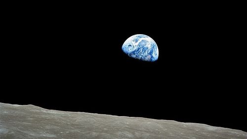 William Anders, astronautul care a participat la misiunea Apollo 8, cunoscut pentru fotografia Earthrise, a murit într-un accident de avion / Barbatul avea 90 de ani și se afla la manșa aparatului de zbor de tip mai vechi