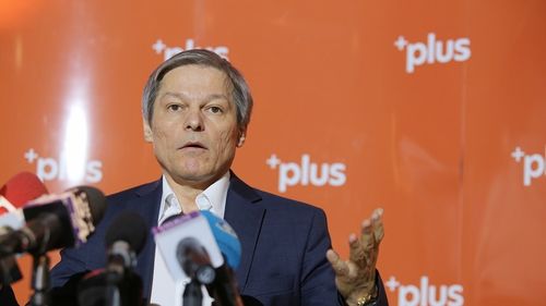 Dacian Cioloș, reacție după demisiile forțate din conducerea PLUS: ”E normal să-i rog să renunțe pe oameni când acțiunile lor aduc deservicii clare organizației”
