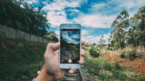 Google Photos se reinventează la 10 ani / Editare cu inteligență artificială pentru oricine