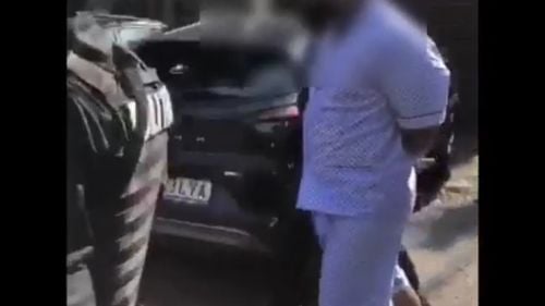 Interlopul "Bebino", acuzat de polițiști că a încercat să intimideze un martor, a fost săltat în pijamale