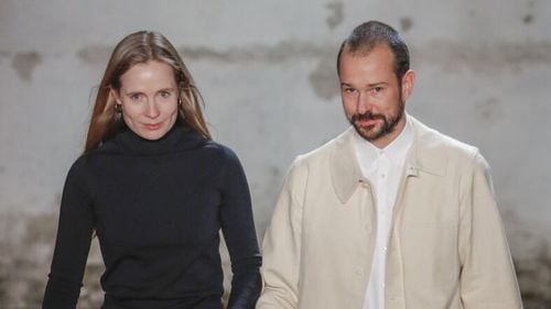 Designerii Jil Sander părăsesc brandul după ultima prezentare la Milan Fashion Week