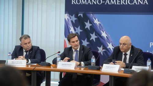 FOTOGALERIE Dezbatere G4Media și FPEE pe dezinformarea din sănătate/ Ce soluții se conturează? Au discutat Andrei Baciu (CNAS), Raed Arafat (MAI), medicul Gindrovel Dumitra, profesorul Andrei Luchici, jurnaliști