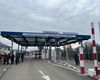 Traficul rutier din şi în spre Ucraina, restricţionat prin Punctul de Trecere a Frontierei Sighetu Marmaţiei / Podul din lemn şi metal necesită reparaţii